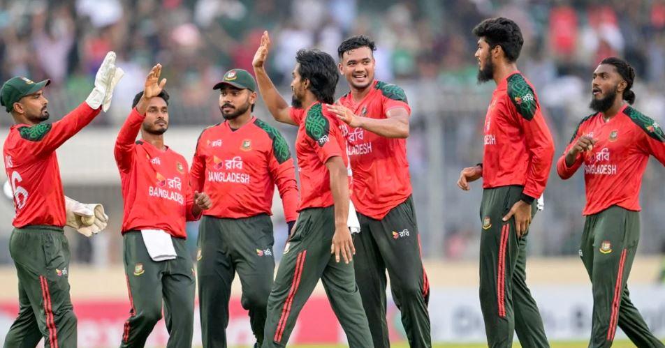 মিরপুরে পাকিস্তানকে উড়িয়ে দিল বাংলাদেশ