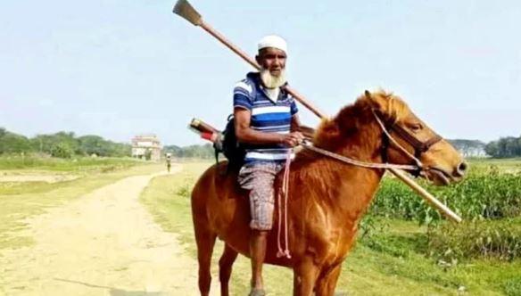 বিনা পারিশ্রমিকে ৩ হাজারের বেশি কবর খুঁড়ে যাওয়া মনু মিয়া আর নেই